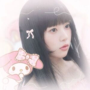 Meet your Posher, Izzie